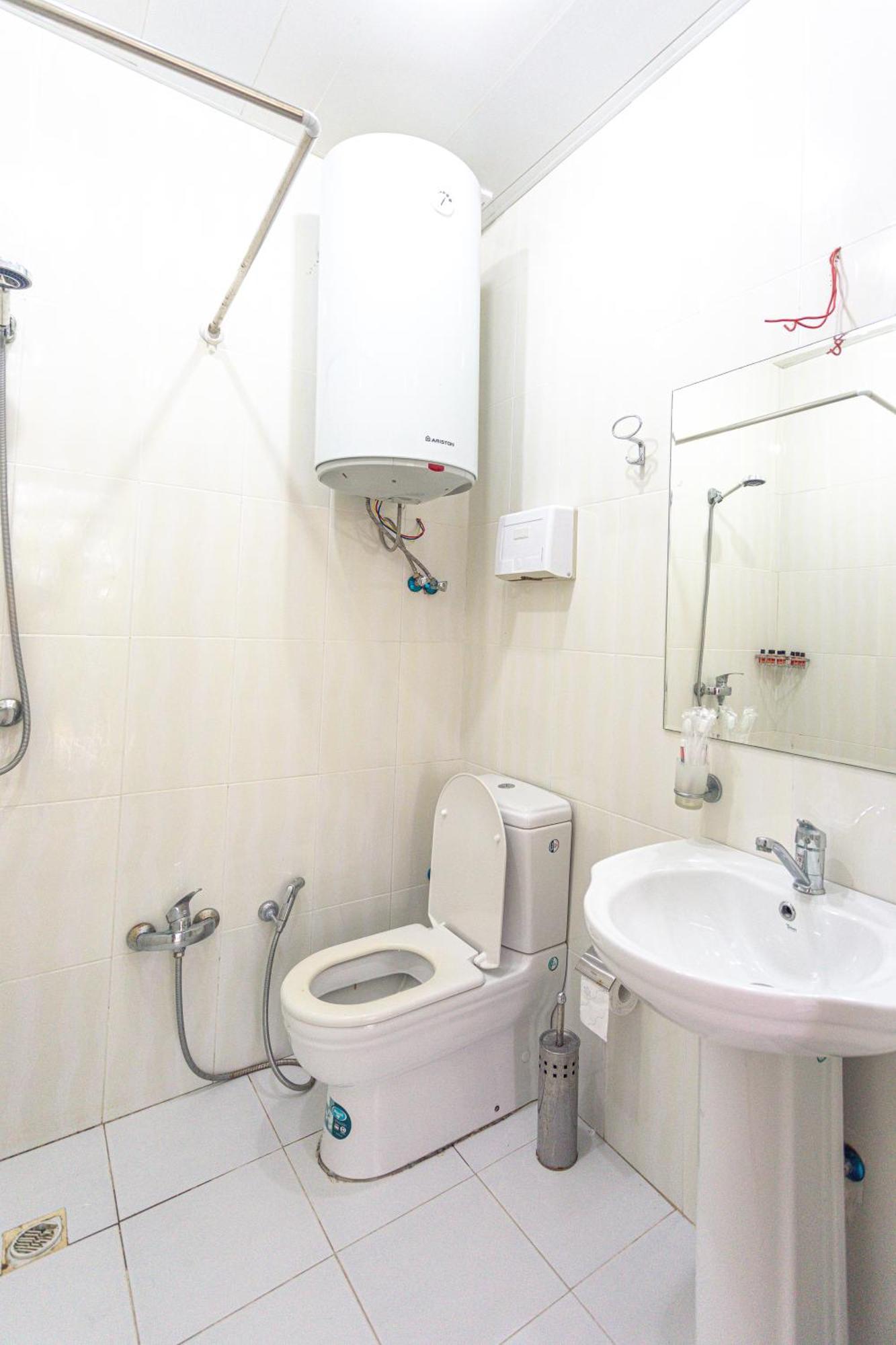 Chabiant Guesthouse Chateau Monolit Ikinci Yeniyol Kültér fotó