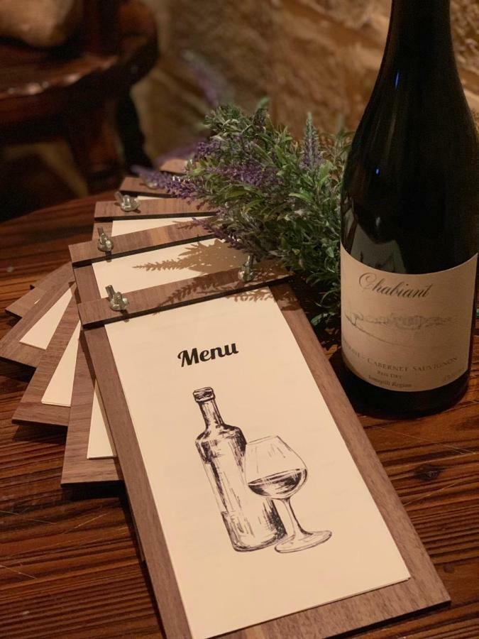 Chabiant Guesthouse Chateau Monolit Ikinci Yeniyol Kültér fotó